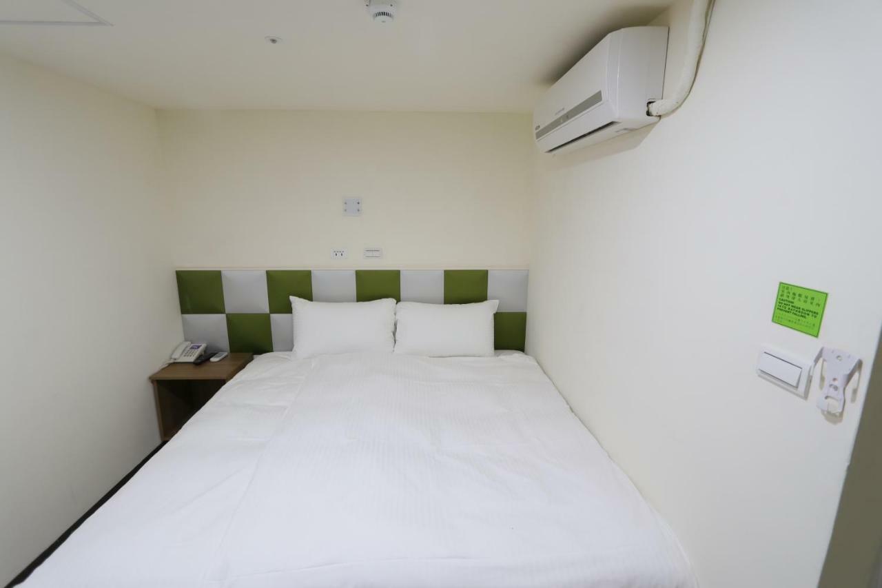Yi Dian Yuan Hotel Zhongli Zewnętrze zdjęcie